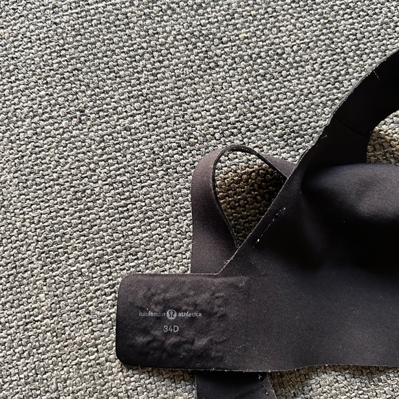 LULEMON bra - Picture 5 of 5